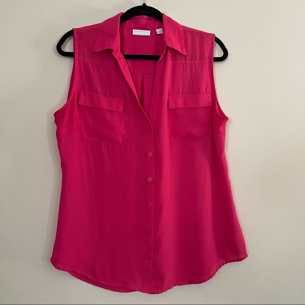 Women's New York & Company Magenta Sleeveless Button Down Blouse Size Large